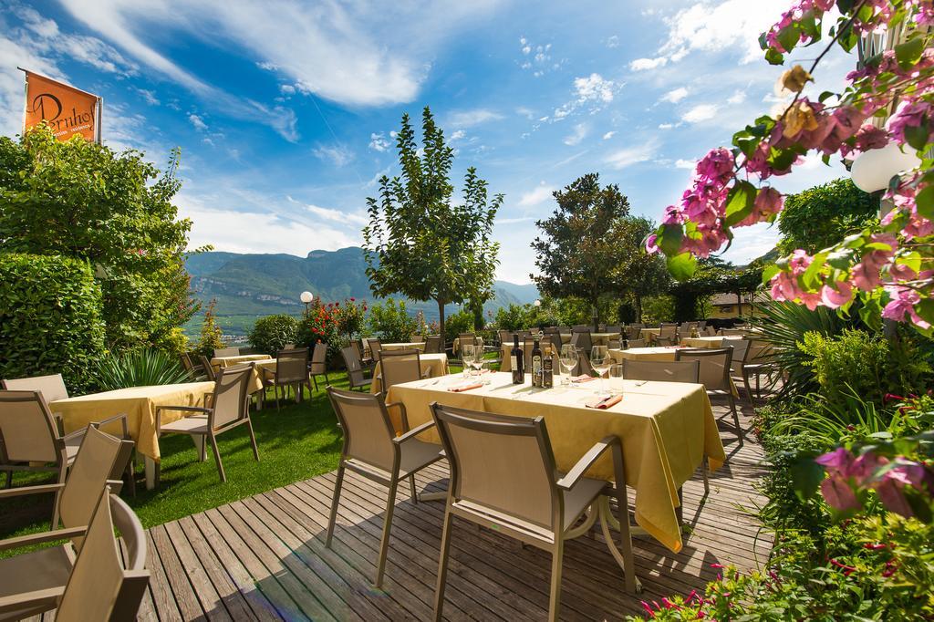 Hotel Residence Pernhof Termeno Exterior photo
