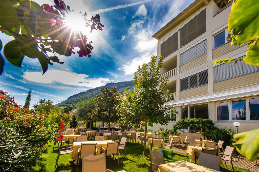 Hotel Residence Pernhof Termeno Exterior photo