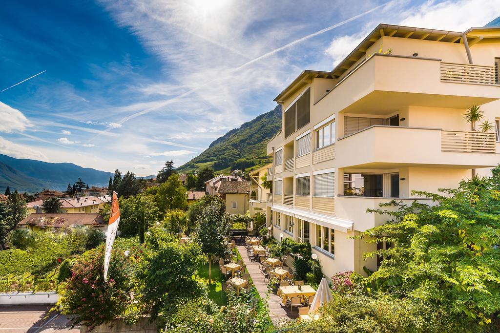 Hotel Residence Pernhof Termeno Exterior photo