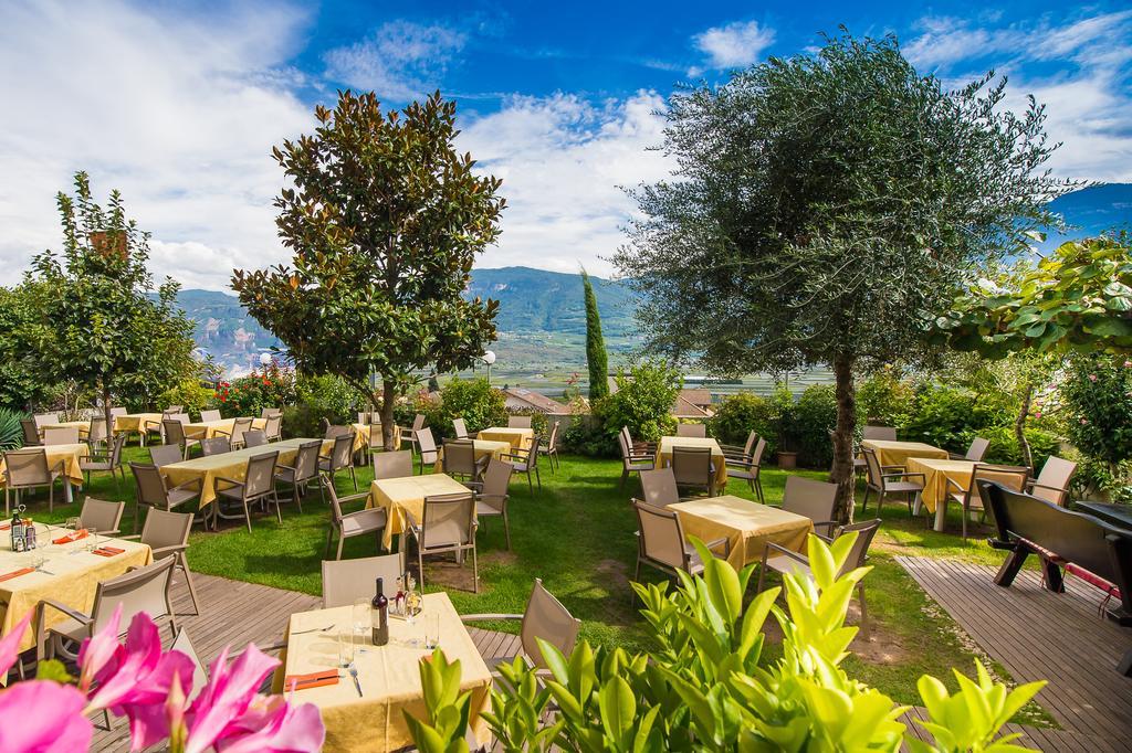 Hotel Residence Pernhof Termeno Exterior photo