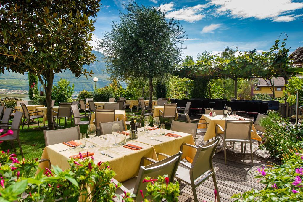 Hotel Residence Pernhof Termeno Exterior photo